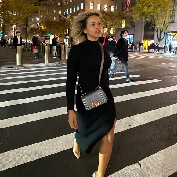 CHANEL‎ Rare Metallic Silver Cube Embossed Small Boy Bag, Silver Hardware 2014 - Picture 3 of 17